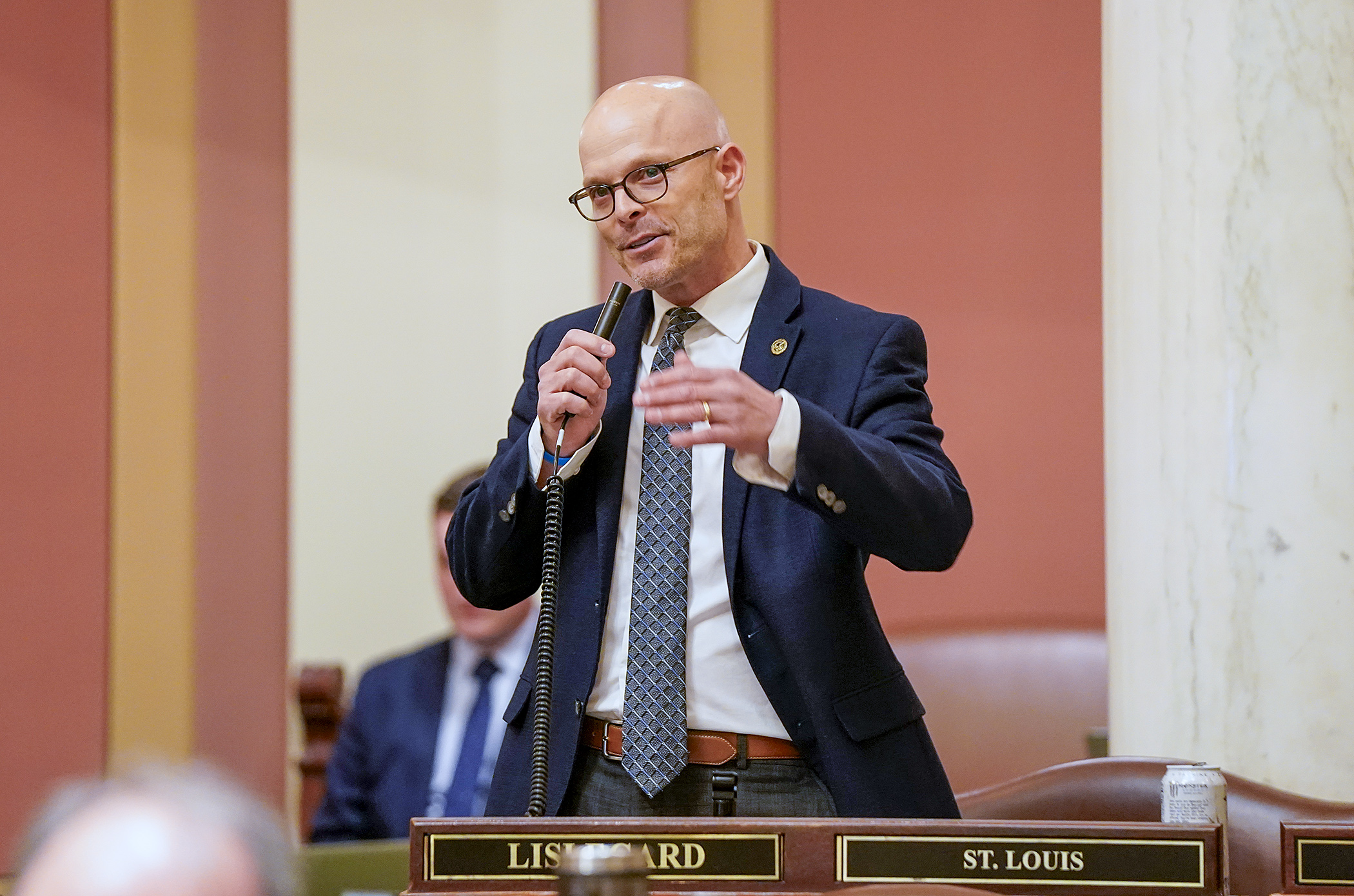 Rep. Dave Lislegard speaks about his friendship with the late Sen. David Tomassoni Wednesday while presenting a bill to designate U.S. Highway 169, between Marble and Mountain Iron, as the “Senator David J. Tomassoni Memorial Cross Range Expressway.” (Photo by Michele Jokinen)